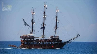 Statek piracki w Manavgat Turcja
