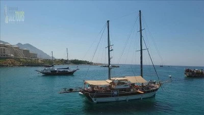 Statek piracki w Colakli Turcja