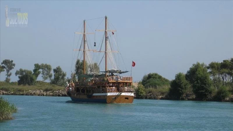 Kızılot pirate boat trip