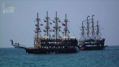Plaukimas laivu iš Kızılot