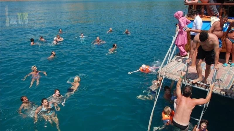Plaukimas laivu iš Sidės
