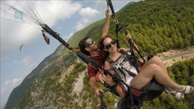 Paragliden in Titreyengöl Turkije